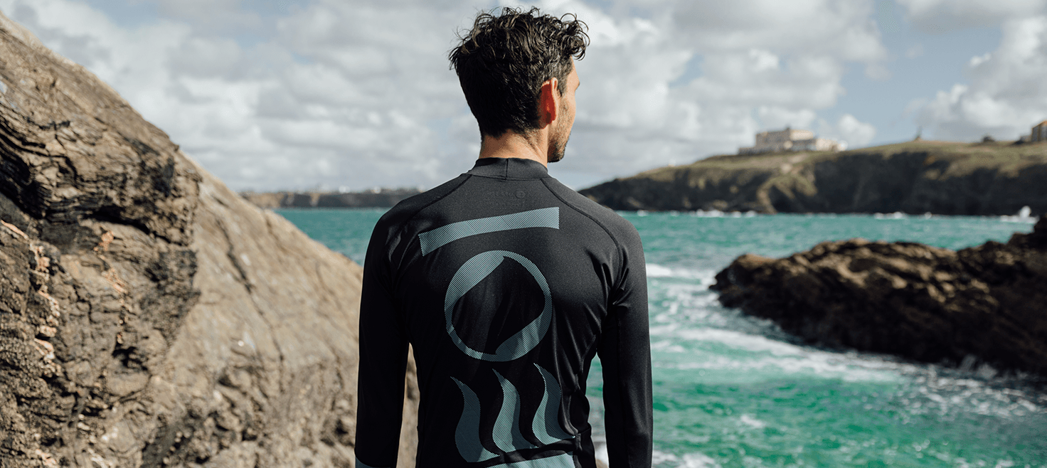 rashguards-herre-snorkling-fourth-element.png